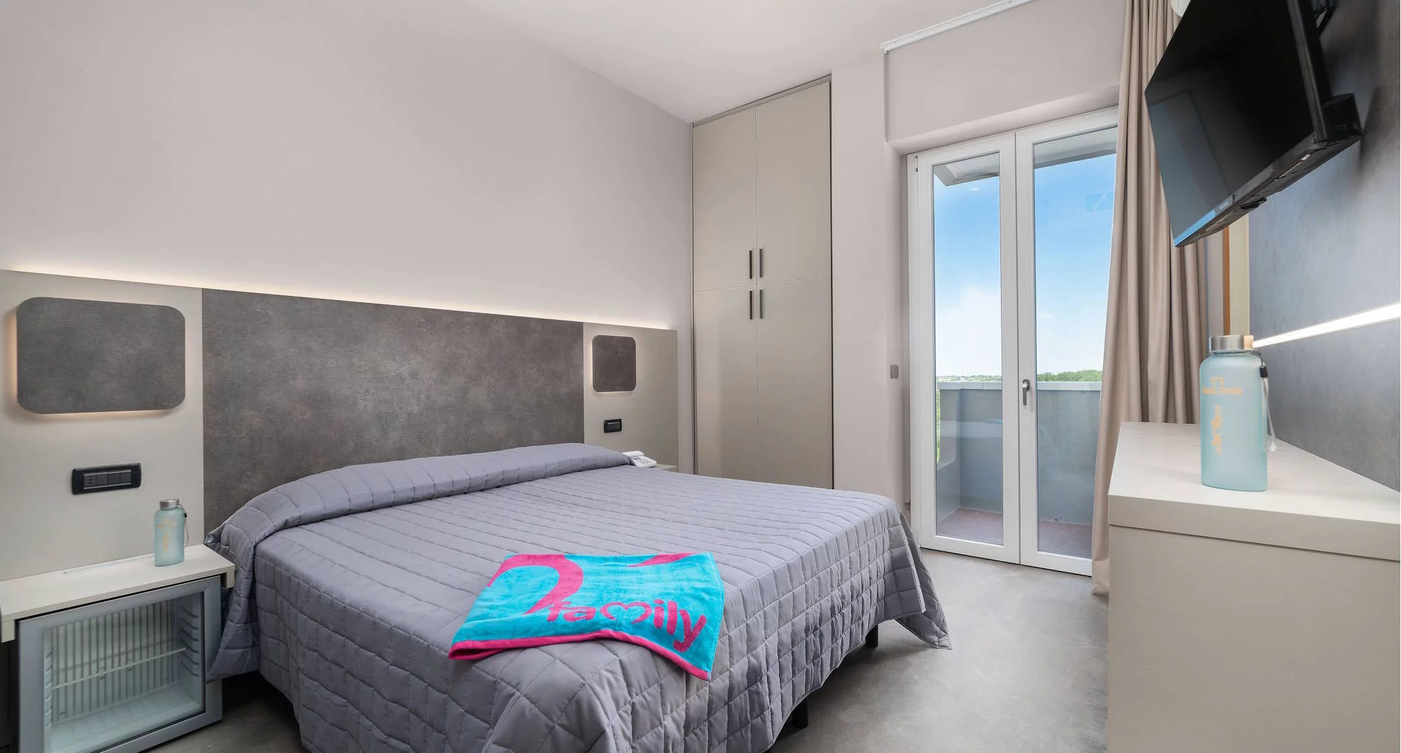 media.camere_family_con_balcone_cfh_rimini_village