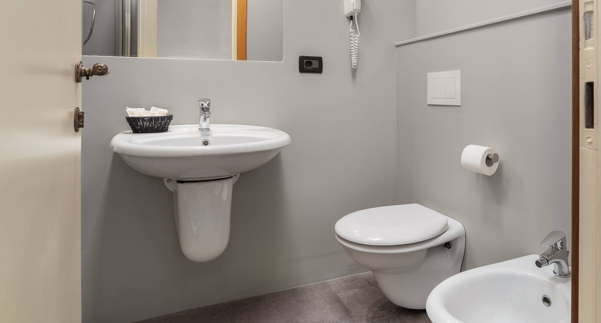 media.camere_family_bagno_cfh_rimini_village