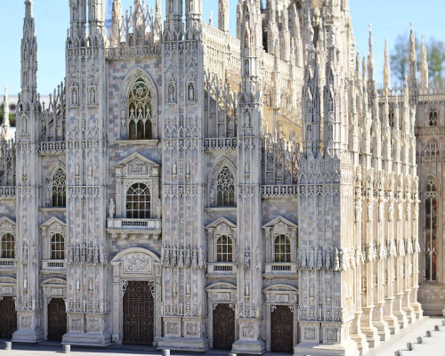 media.Duomo-di Milano-al-parco-tematico-Italia-in-Miniatura-ingressi-gratuiti-per-tutta-la-famiglia-in-vacanza-al-Club-Family-Hotel-