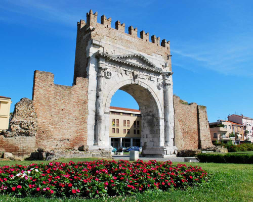 media.cfh-rimini-gallery-evento-gita-centro-storico-rimini-romana-itinerario-arco-di-augusto