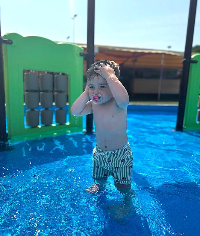 media.gallery_piscina_bimbi_cfh_rimini_village